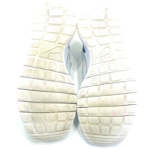 Nike Roshe One (GS) Wolf Grey White Youth Size 6Y 599728-028 Running - Picture 8 of 9